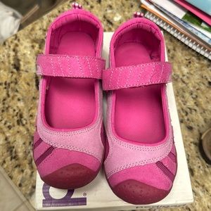 Pedi ped waterproof shoes